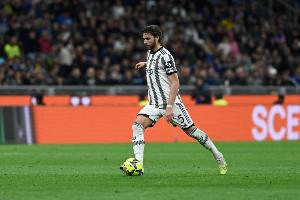 洛卡特利：尤文队长袖标让我更有责任感 希望重返意大利国家队