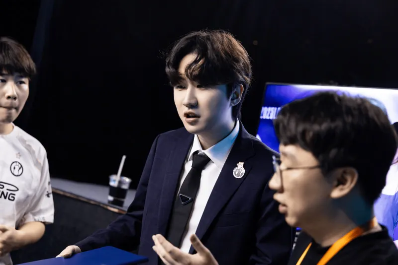 pg经典玩法-奇招BP中单璐璐未能奏效，IG这手选择是否值得商榷